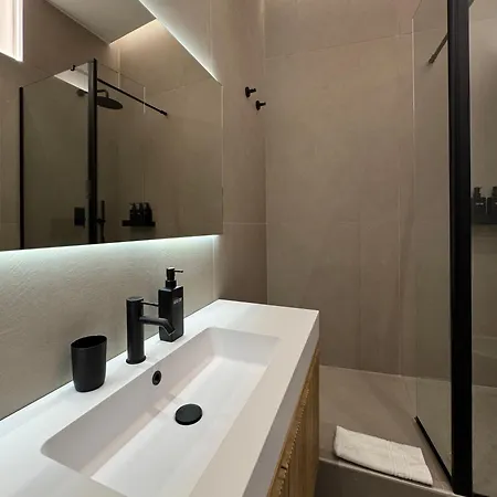 Landlord 15 Bari