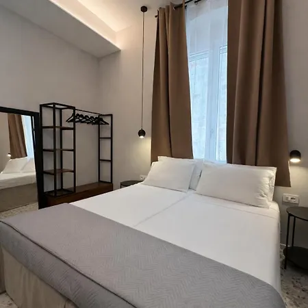 Landlord 15 Pensionat Bari